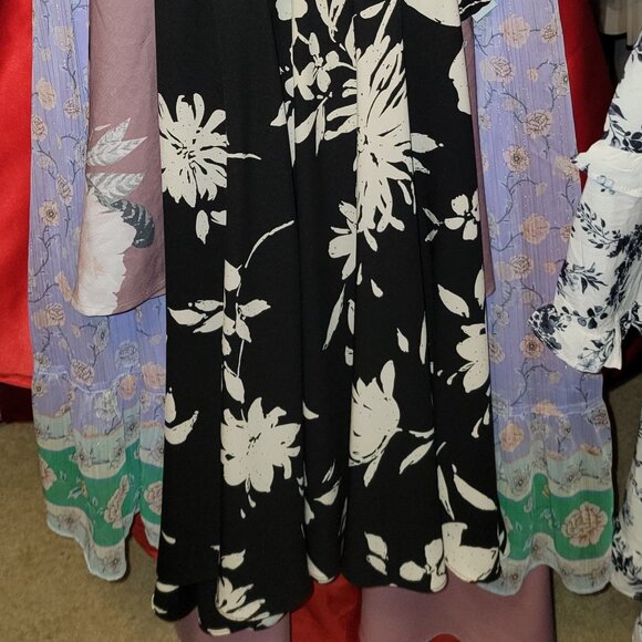 Last Chance DEAL- Floral Print Halter dress SZ 16 - Picture 3 of 5